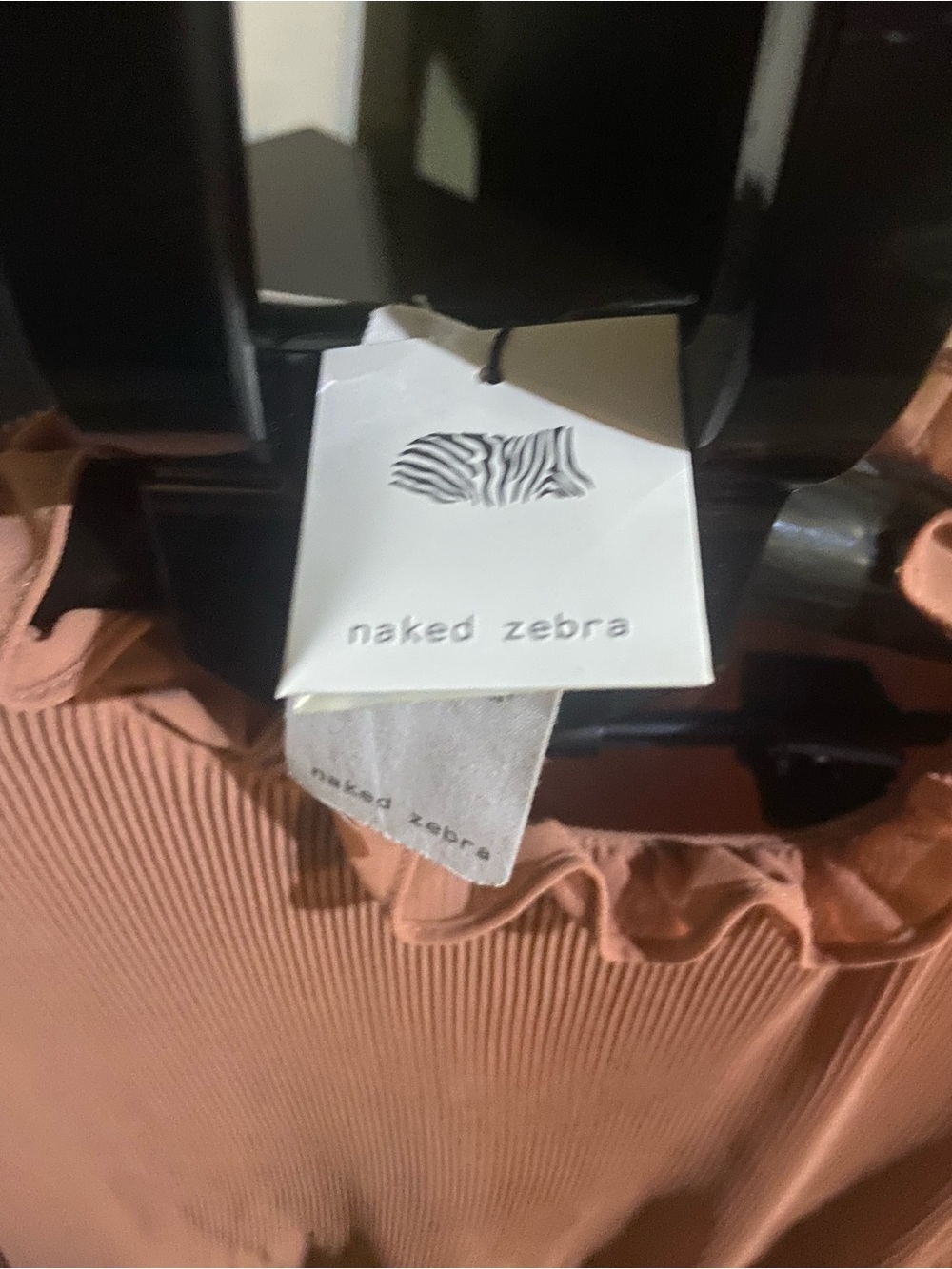Clothing Tag (Not a Phone Accessory) - Picture 6 of 8